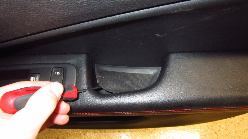 2017-2022-Jeep-Compass-Interior-Door-Panel-Removal-Guide-006