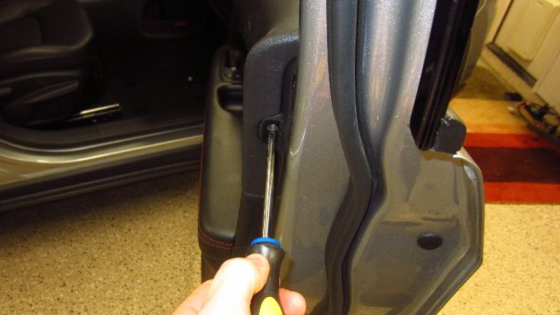 2017-2022-Jeep-Compass-Interior-Door-Panel-Removal-Guide-019