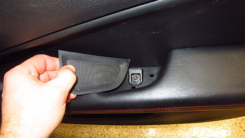 2017-2022-Jeep-Compass-Interior-Door-Panel-Removal-Guide-063