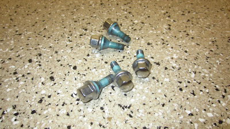 2017-2022-Jeep-Compass-Rear-Brake-Pads-Replacement-Guide-014