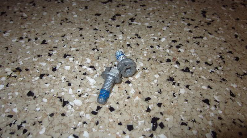 2017-2022-Jeep-Compass-Rear-Brake-Pads-Replacement-Guide-022