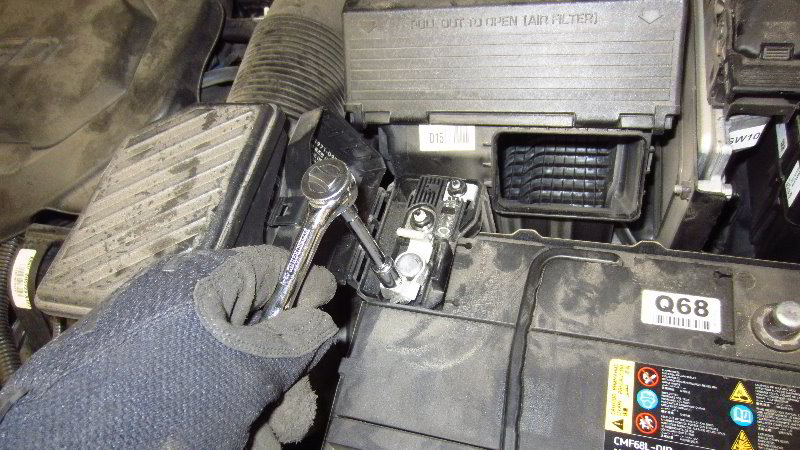 Kia Sportage Schlüssel Batterie Leer Auto Starten 2017-2022-Kia-Sportage-12V-Automotive-Battery-Replacement-Guide-032