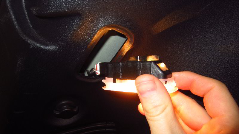 2017-2022-Kia-Sportage-Cargo-Area-Light-Bulb-Replacement-Guide-013