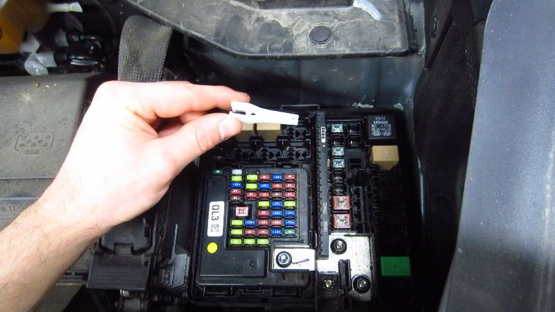 2017-2022-Kia-Sportage-Electrical-Fuses-Replacement-Guide-009