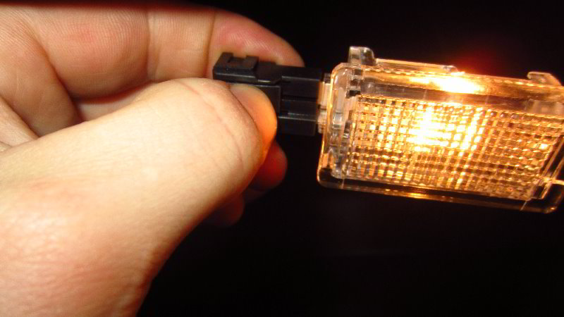 2017-2022-Kia-Sportage-Glove-Box-Light-Bulb-Replacement-Guide-006