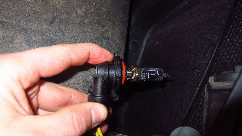 2017-2022-Kia-Sportage-Headlight-Bulbs-Replacement-Guide-012