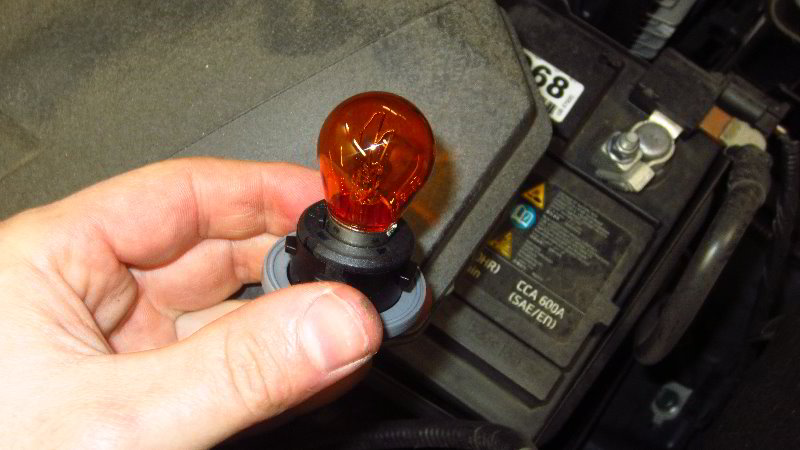 2017-2022-Kia-Sportage-Headlight-Bulbs-Replacement-Guide-026