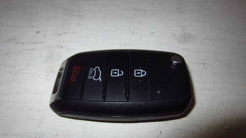 2017-2022-Kia-Sportage-Key-Fob-Battery-Replacement-Guide-003
