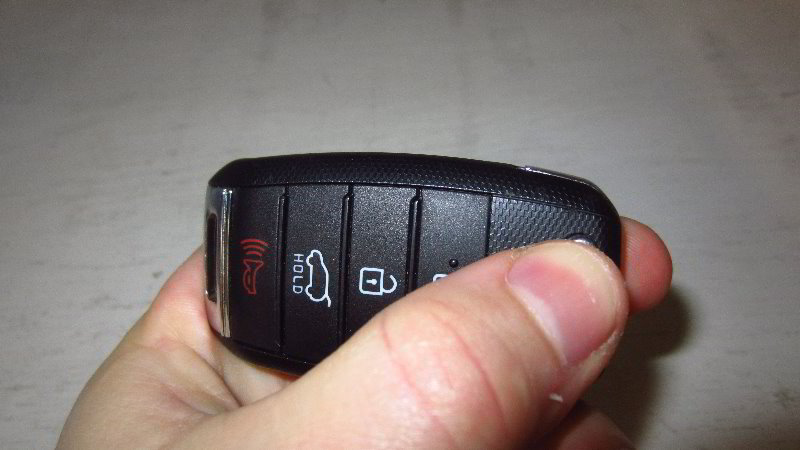 2017-2022-Kia-Sportage-Key-Fob-Battery-Replacement-Guide-004