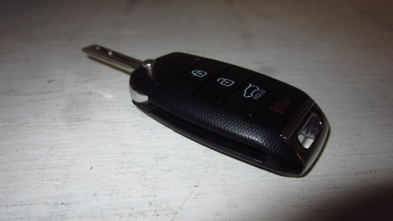 2017-2022-Kia-Sportage-Key-Fob-Battery-Replacement-Guide-006