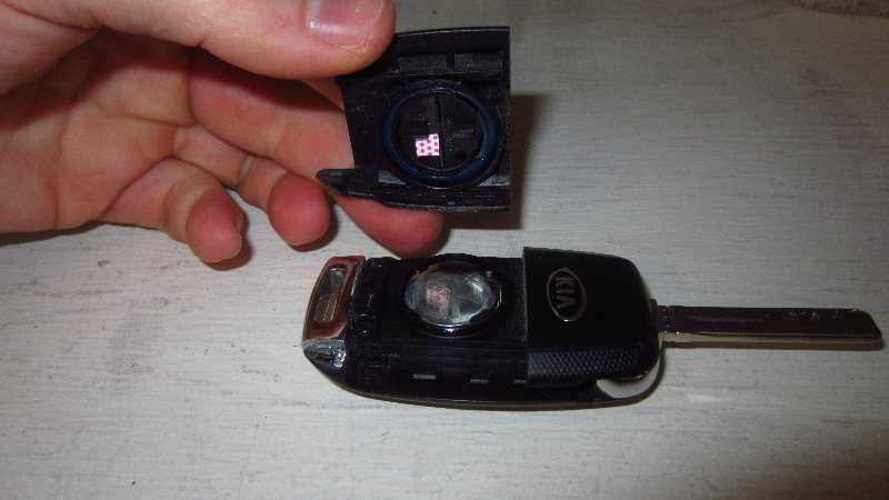 2017-2022-Kia-Sportage-Key-Fob-Battery-Replacement-Guide-014