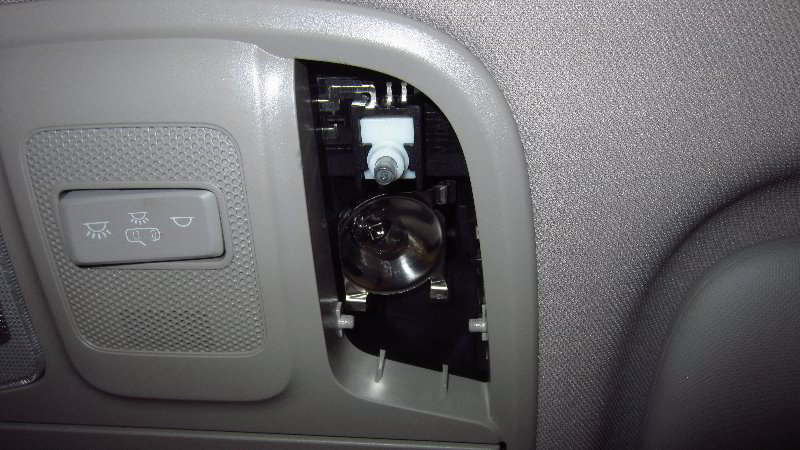 2017-2022-Kia-Sportage-Map-Light-Bulbs-Replacement-Guide-005