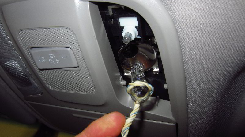 2017-2022-Kia-Sportage-Map-Light-Bulbs-Replacement-Guide-008