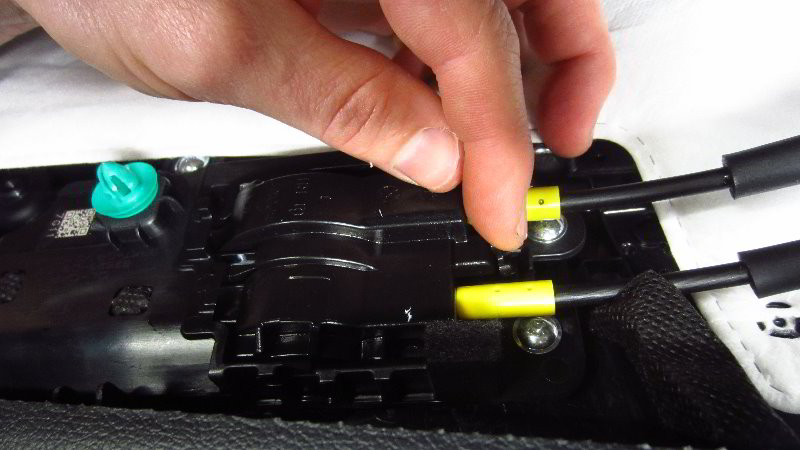 2017-2022-Kia-Sportage-Interior-Door-Panels-Removal-Guide-024