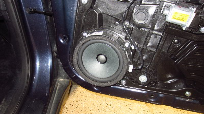 2017-2022-Kia-Sportage-Interior-Door-Panels-Removal-Guide-029