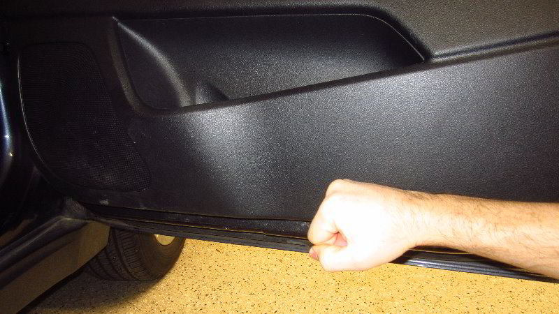 2017-2022-Kia-Sportage-Interior-Door-Panels-Removal-Guide-041