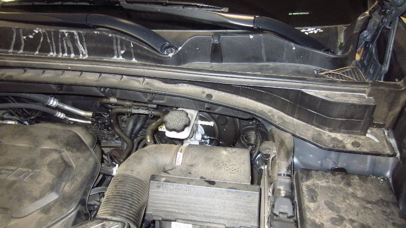2017-2022-Kia-Sportage-Rear-Brake-Pads-Replacement-Guide-027