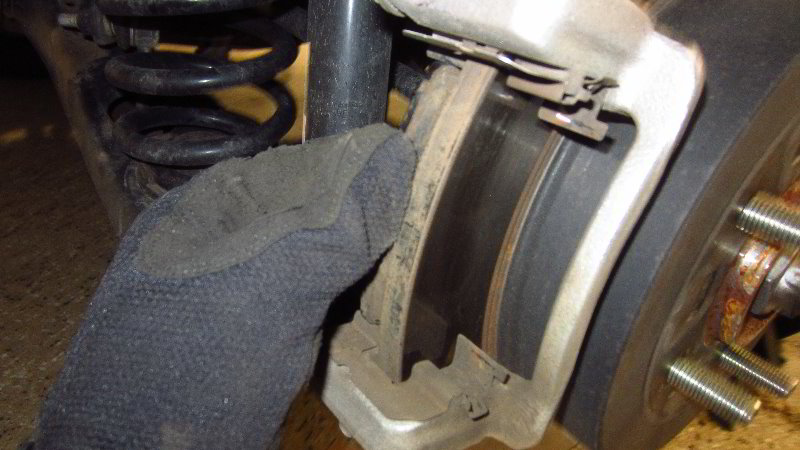 2017-2022-Kia-Sportage-Rear-Brake-Pads-Replacement-Guide-032