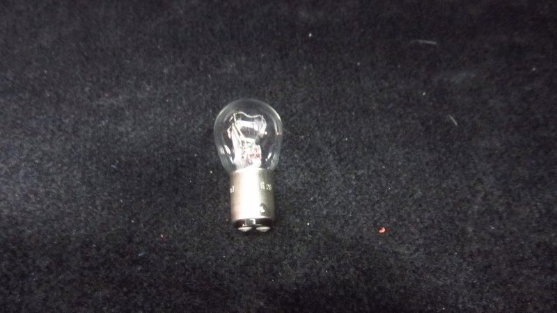 2017-2022-Kia-Sportage-Rear-Parking-Light-Bulb-Replacement-Guide-009