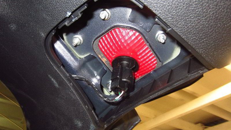 2017-2022-Kia-Sportage-Rear-Parking-Light-Bulb-Replacement-Guide-012
