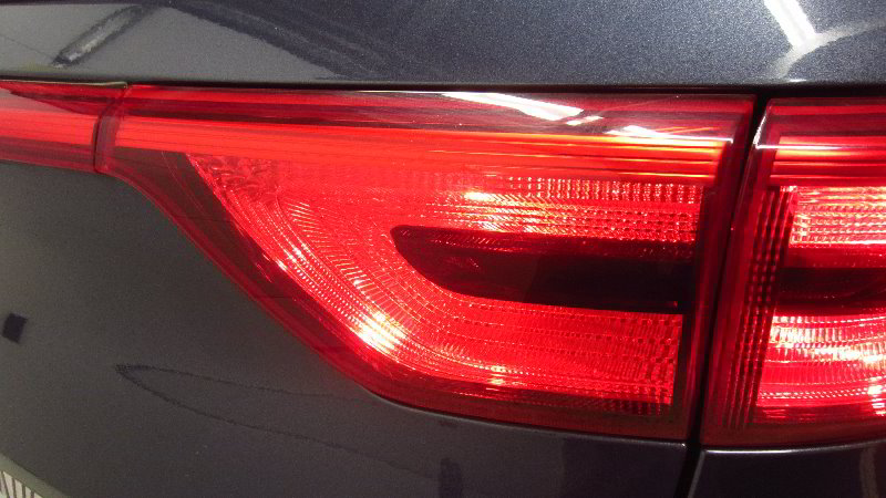 2017-2022-Kia-Sportage-Rear-Parking-Light-Bulb-Replacement-Guide-016