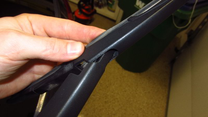 2017-2022-Kia-Sportage-Rear-Wiper-Blade-Replacement-Guide-012