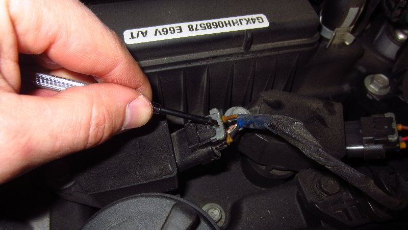 2017-2022-Kia-Sportage-Spark-Plugs-Replacement-Guide-007