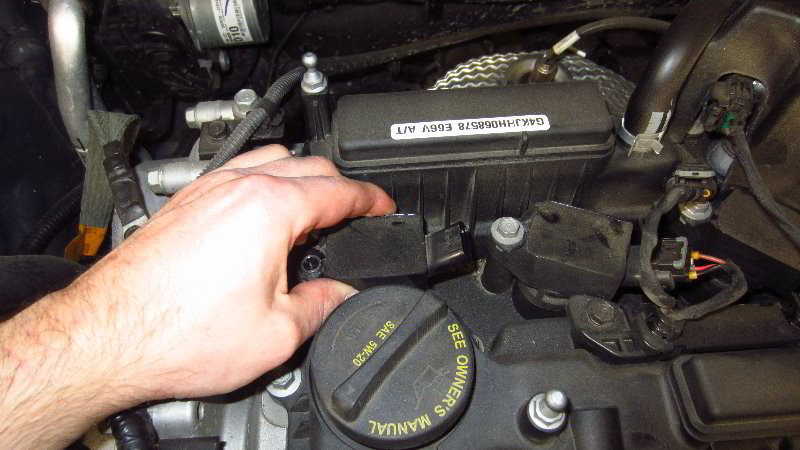 2017-2022-Kia-Sportage-Spark-Plugs-Replacement-Guide-012