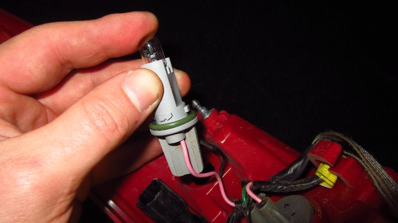 2017-2022-Kia-Sportage-Tail-Light-Bulbs-Replacement-Guide-017