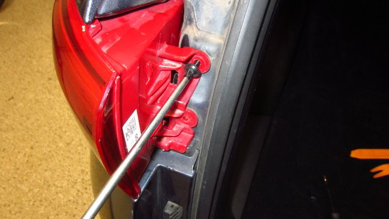 2017-2022-Kia-Sportage-Tail-Light-Bulbs-Replacement-Guide-027