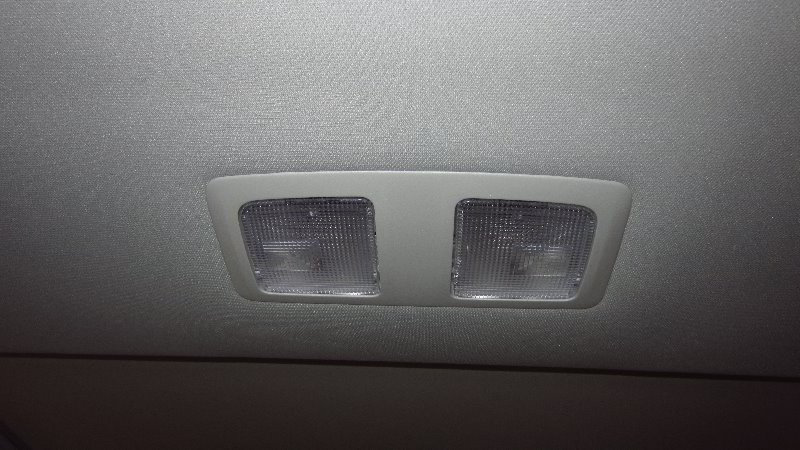 2017-2022-Mazda-CX-5-Dome-Light-Bulbs-Replacement-Guide-001