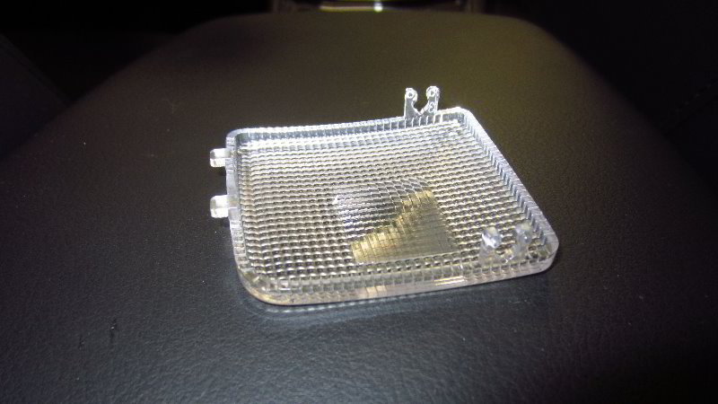 2017-2022-Mazda-CX-5-Dome-Light-Bulbs-Replacement-Guide-005