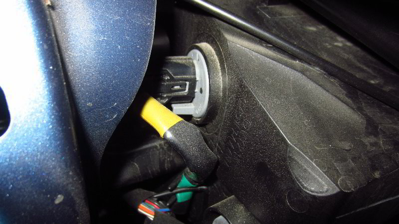 2017-2022-Mazda-CX-5-Front-Turn-Signal-Light-Bulb-Replacement-Guide-002