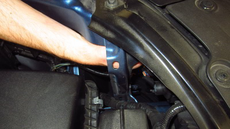 2017-2022-Mazda-CX-5-Front-Turn-Signal-Light-Bulb-Replacement-Guide-004