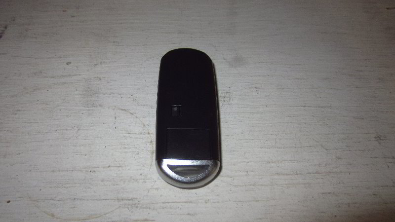 2017-2022-Mazda-CX-5-Key-Fob-Battery-Replacement-Guide-002