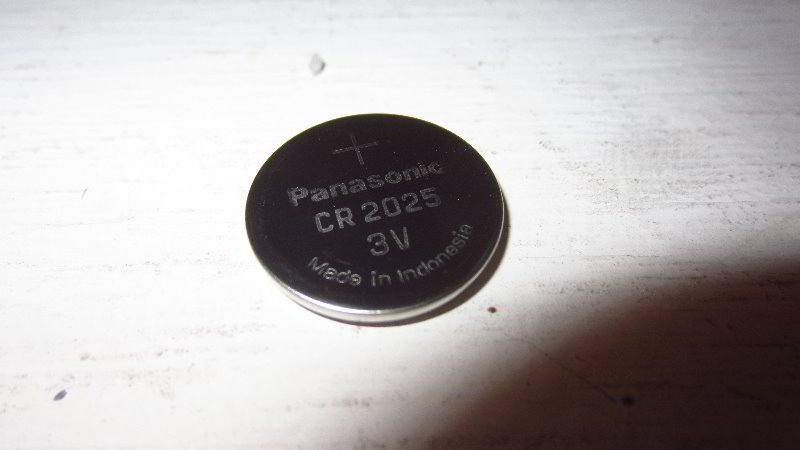 2017-2022-Mazda-CX-5-Key-Fob-Battery-Replacement-Guide-016