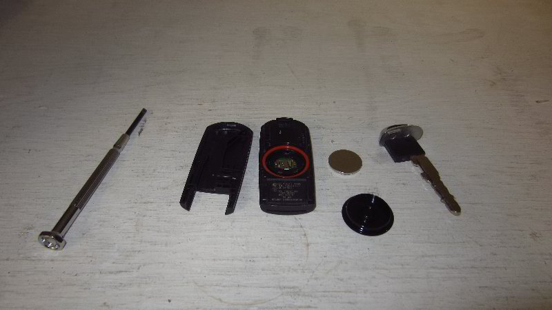 2017-2022-Mazda-CX-5-Key-Fob-Battery-Replacement-Guide-017