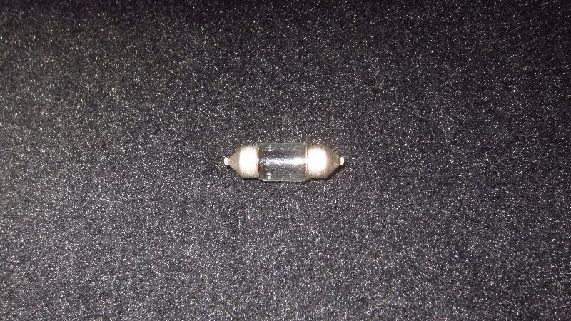 2017-2022-Mazda-CX-5-Map-Light-Bulbs-Replacement-Guide-009
