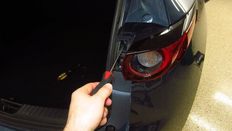 2017-2022-Mazda-CX-5-Rear-Turn-Signal-Light-Bulb-Replacement-Guide-005