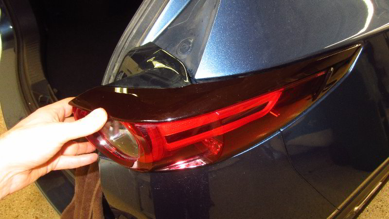 2017-2022-Mazda-CX-5-Rear-Turn-Signal-Light-Bulb-Replacement-Guide-018