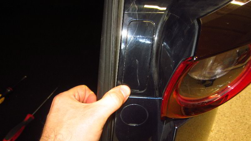 2017-2022-Mazda-CX-5-Rear-Turn-Signal-Light-Bulb-Replacement-Guide-022