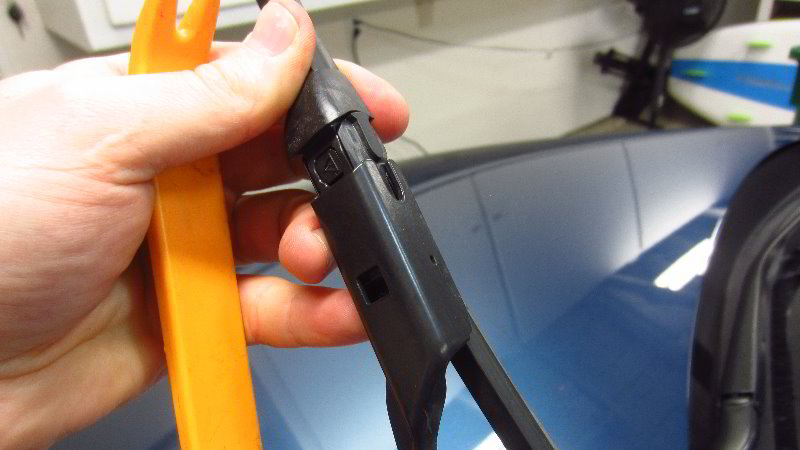 2017-2022-Mazda-CX-5-Windshield-Wiper-Blades-Replacement-Guide-005