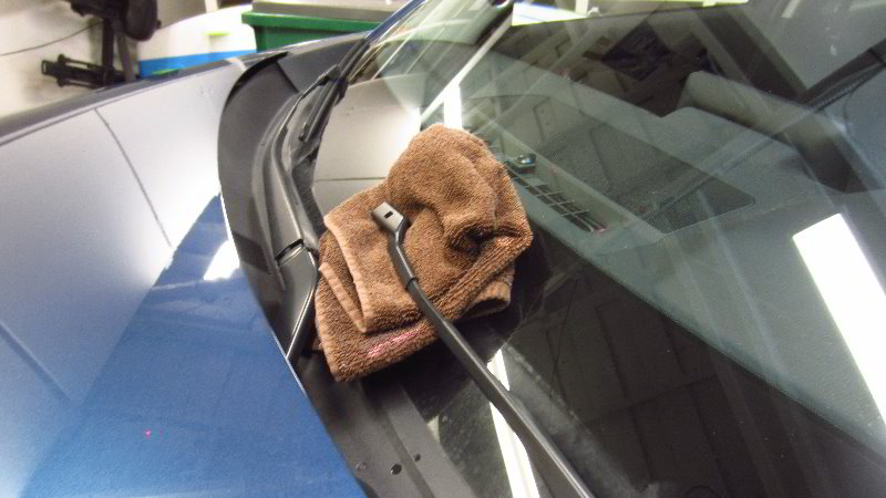 2017-2022-Mazda-CX-5-Windshield-Wiper-Blades-Replacement-Guide-007