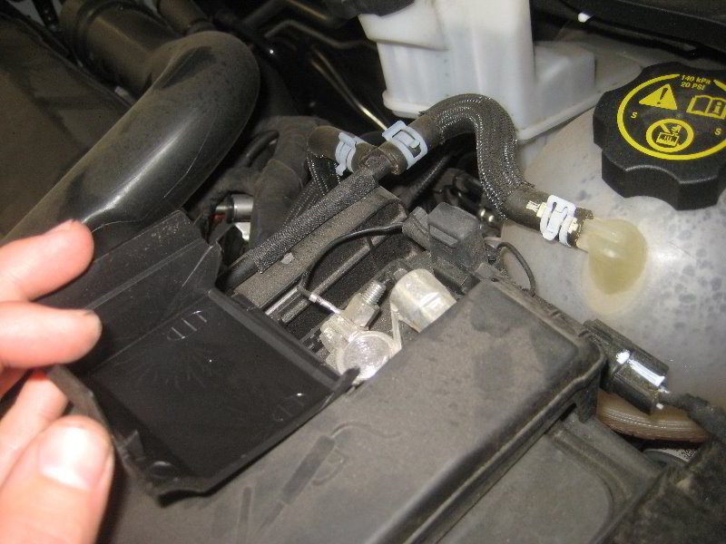 2018-2022-Chevrolet-Equinox-12V-Automotive-Battery-Replacement-Guide-003