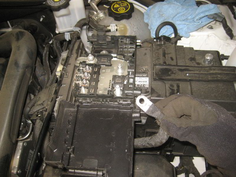2018-2022-Chevrolet-Equinox-12V-Automotive-Battery-Replacement-Guide-017