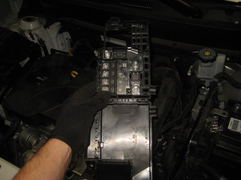 2018-2022-Chevrolet-Equinox-12V-Automotive-Battery-Replacement-Guide-030