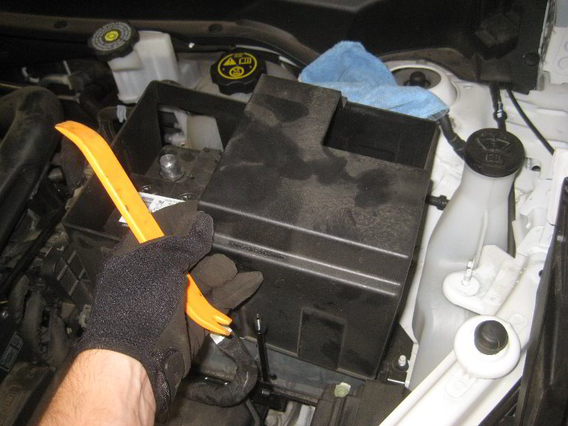 2018-2022-Chevrolet-Equinox-12V-Automotive-Battery-Replacement-Guide-038