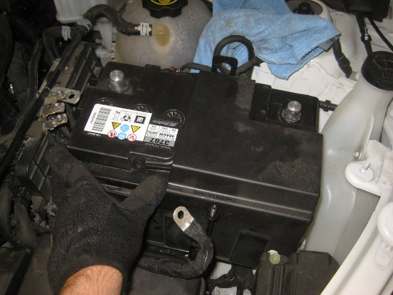 2018-2022-Chevrolet-Equinox-12V-Automotive-Battery-Replacement-Guide-045