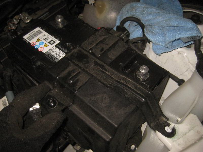 2018-2022-Chevrolet-Equinox-12V-Automotive-Battery-Replacement-Guide-048