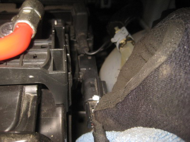 2018-2022-Chevrolet-Equinox-12V-Automotive-Battery-Replacement-Guide-062